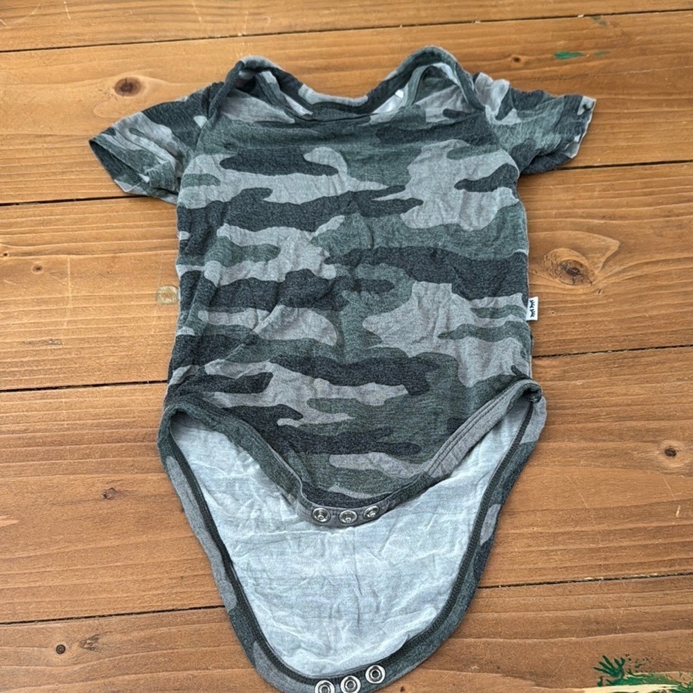 Little Sleepies Play Camo‎ Bamboo Viscose Bodysuit Grey 3-6 Months